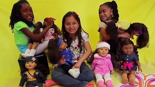 Les poupées multiculturelles trouvent leur public