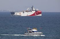 Doğu Akdeniz'de hidrokarbon arama çalışmaları yapan Türk gemisi Oruç Reis.