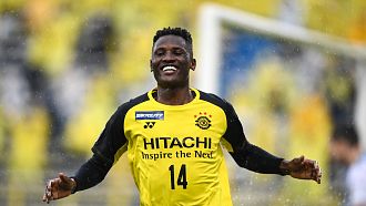 Olunga, Rising star in the Land of the Rising Sun