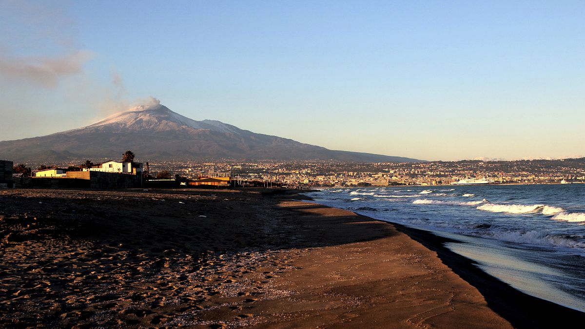 Tuesdad evening's earthquake in Sicily came amid eruptions in the island's Mount Etna