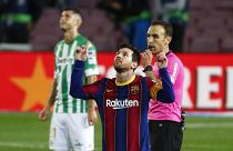 Lionel Messi célèbre un but contre le Bétis, au Camp Nou, Barcelone, le 7 novembre 2020