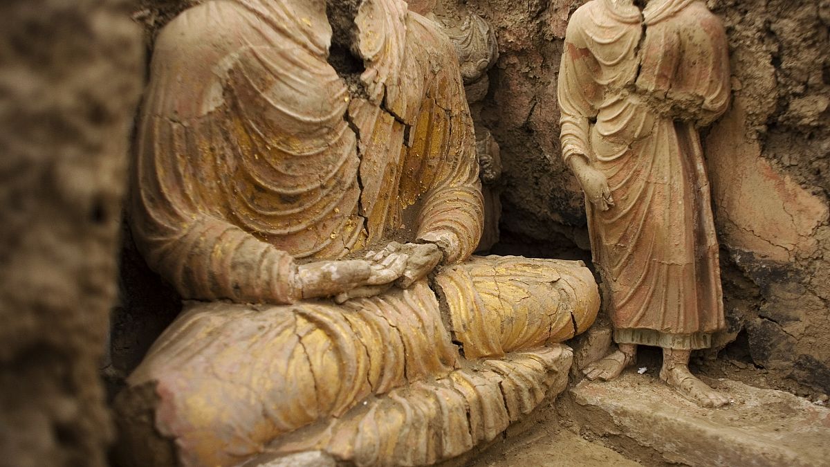 مجسمه‌های بودا در سایت باستان‌شناسی مس‌عینک در نزدیکی کابل