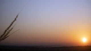 طلاق صواريخ من قطاع غزة إلى إسرائيل