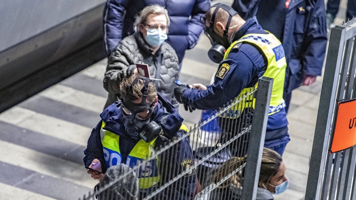 Covid-19 : record de nouveaux cas au Royaume-Uni, la Suède veut renforcer son arsenal législatif