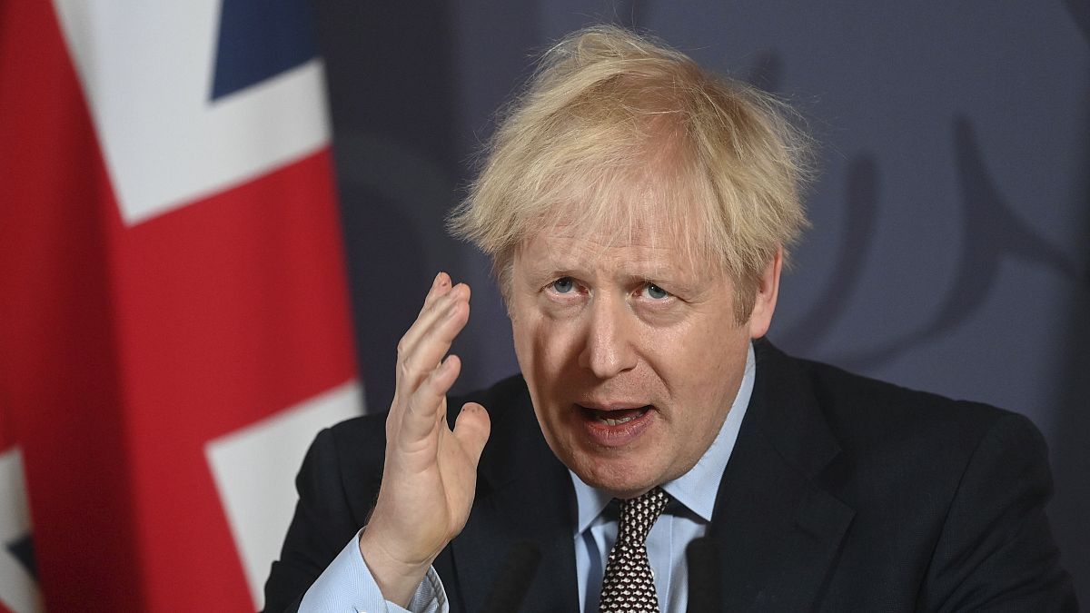 El primer ministro británico Boris Johnson en rueda de prensa en Downing Street, Londres, el jueves 24 de diciembre de 2020.