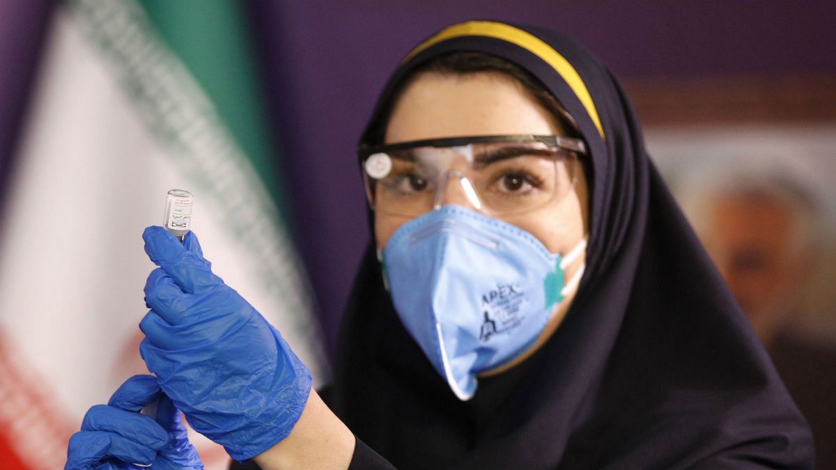 آغاز آزمایش انسانی نخستین واکسن ایرانی کووید-۱۹