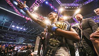 Israel Adesanya wins World MMA Awards 2020