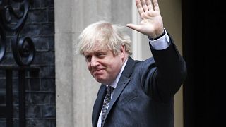 Nach Votum im Unterhaus: Boris Johnson unterzeichnet Post-Brexit-Deal
