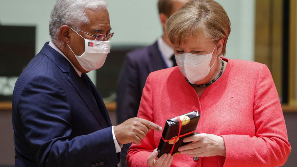 Angela Merkel passa o testemunho a António Costa