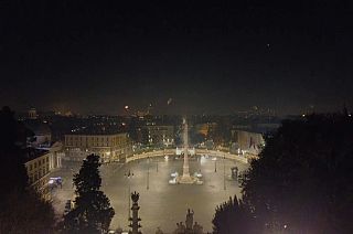 Ruas vazias na chegada de 2021 à Europa