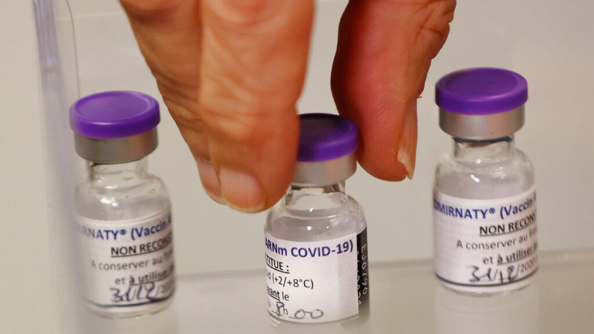 Pfizer Covid-19 aşısı
