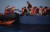 Kiköthet Szicílián az Open Arms mentőhajó