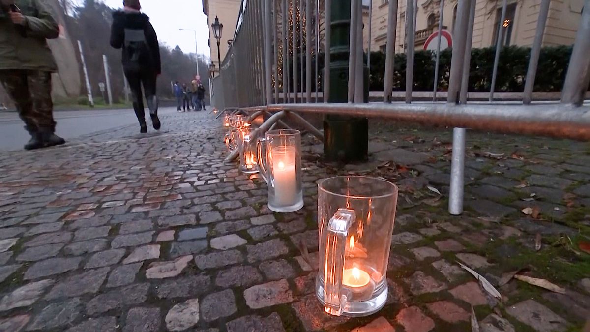 Üres söröskorsókkal tiltakoztak a cseh vendéglátósok a lezárások ellen