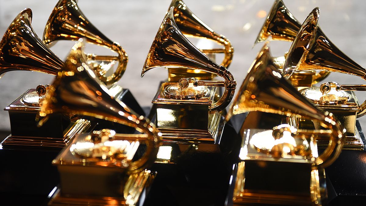 Grammy Ödülleri Covid-19 nedeniyle ertelendi