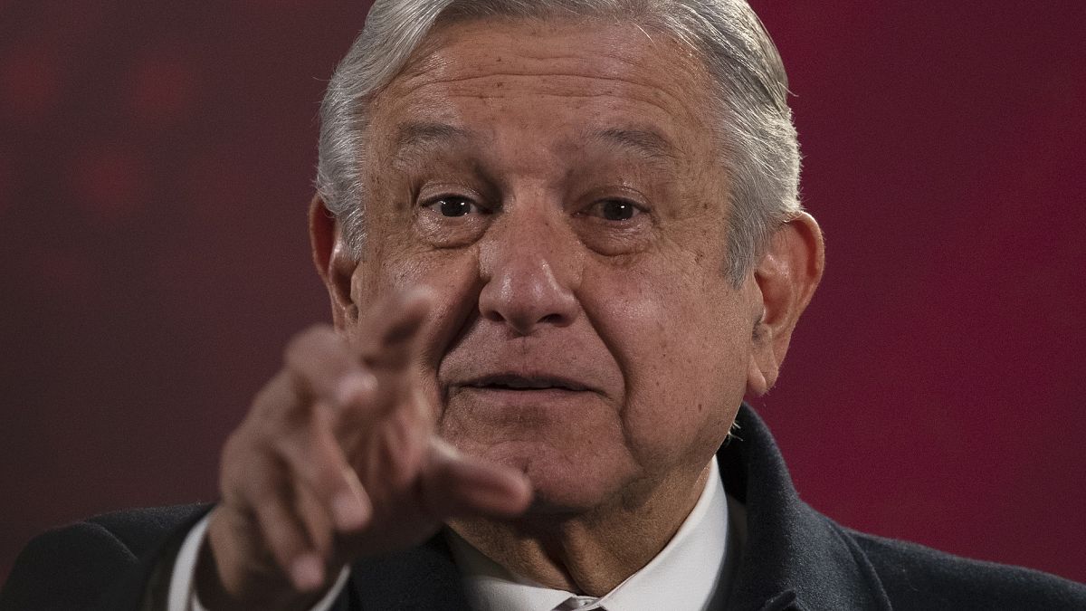 El presidente de México, Andrés Manuel López Obrador, durante una de sus famosas "mañaneras" o ruedas de prensa matutinas.