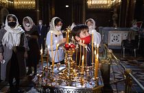 Ρωσία: Στις εκκλησίες για τα Χριστούγεννα