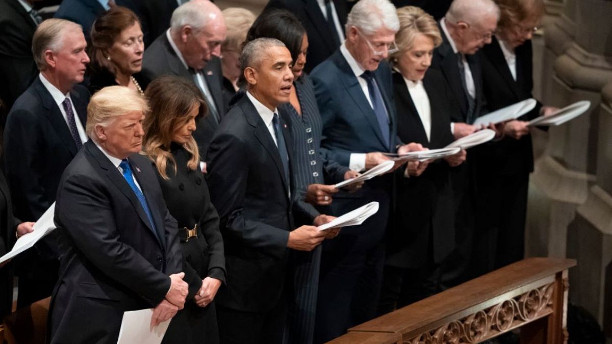 DonaldTrump, Barack Obama, y Bill Clinton durante el funeral en Washington de George H.W.Bush