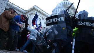 Zusammenstöße zwischen Polizei und Trump-Anhängern vor dem Capitol in Washington