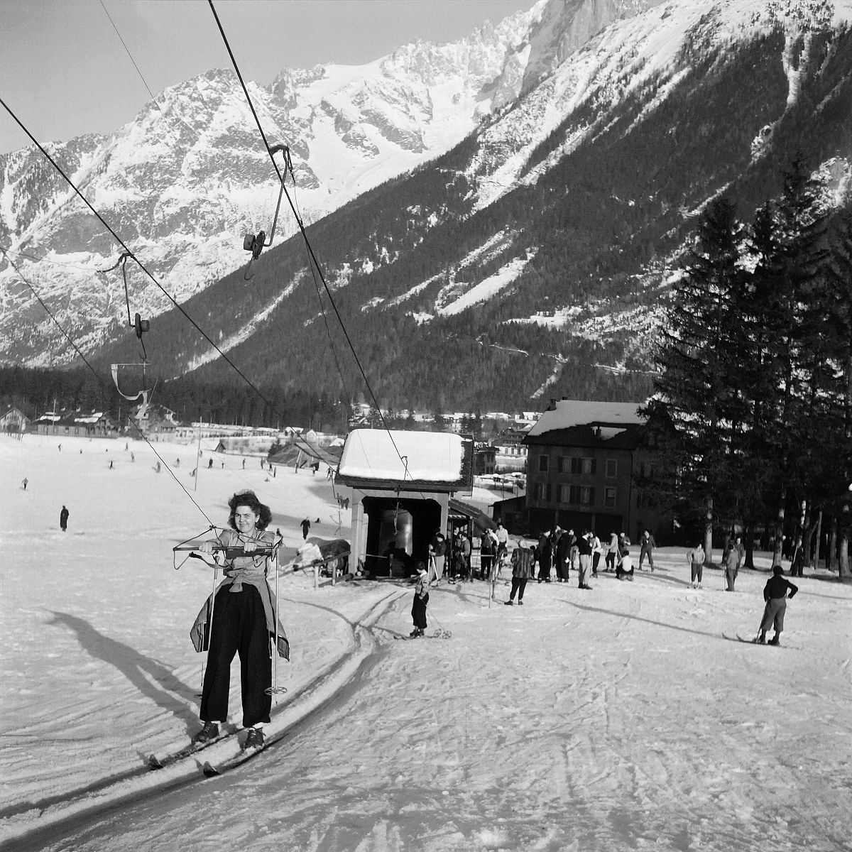 In pictures: These vintage shots from the snow will get you in the mood ...