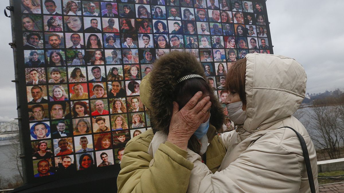 Vítimas do voo PS752 recordadas em Kiev