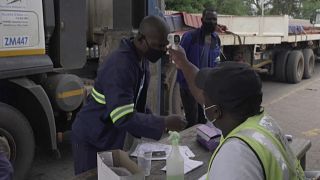 Les mesures sanitaires renforcées au poste-frontière de Beitbridge