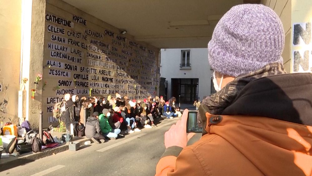 Θανάτωση στη Γαλλία: 111 γυναίκες σκοτώθηκαν κάθε χρόνο στα τείχη της πρωτεύουσας του Παρισιού