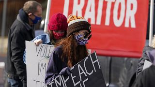 Manifestación en Denver para pedir la destitución de Donald Trump