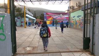 Τα παιδιά επιστρέφουν σχολείο - Δημοτικό σχολείο Παπάγου