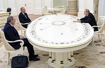 El presidente ruso, Vladímir Putin, habla con su homólogo azerbaiyano, Ilham Alíev, y con el primer ministro armenio, Nikol Pashinián