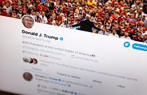 Twitter, Trump'ın hesabını kapattıktan sonra değer kaybetti