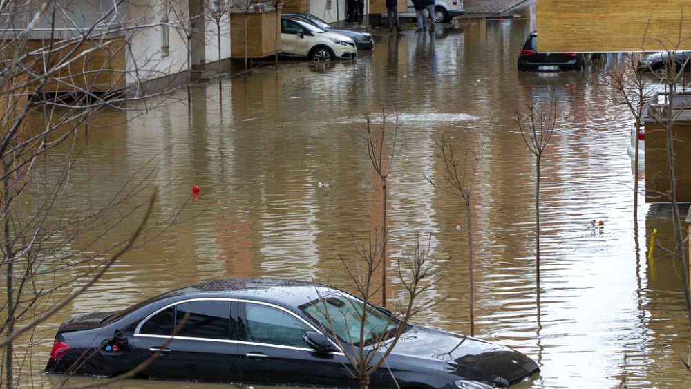 extreme-weather-batters-the-balkans-with-snow-floods-and-ice