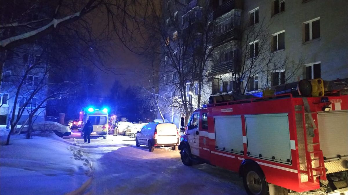 Пожар в жилом доме в Екатеринбурге.