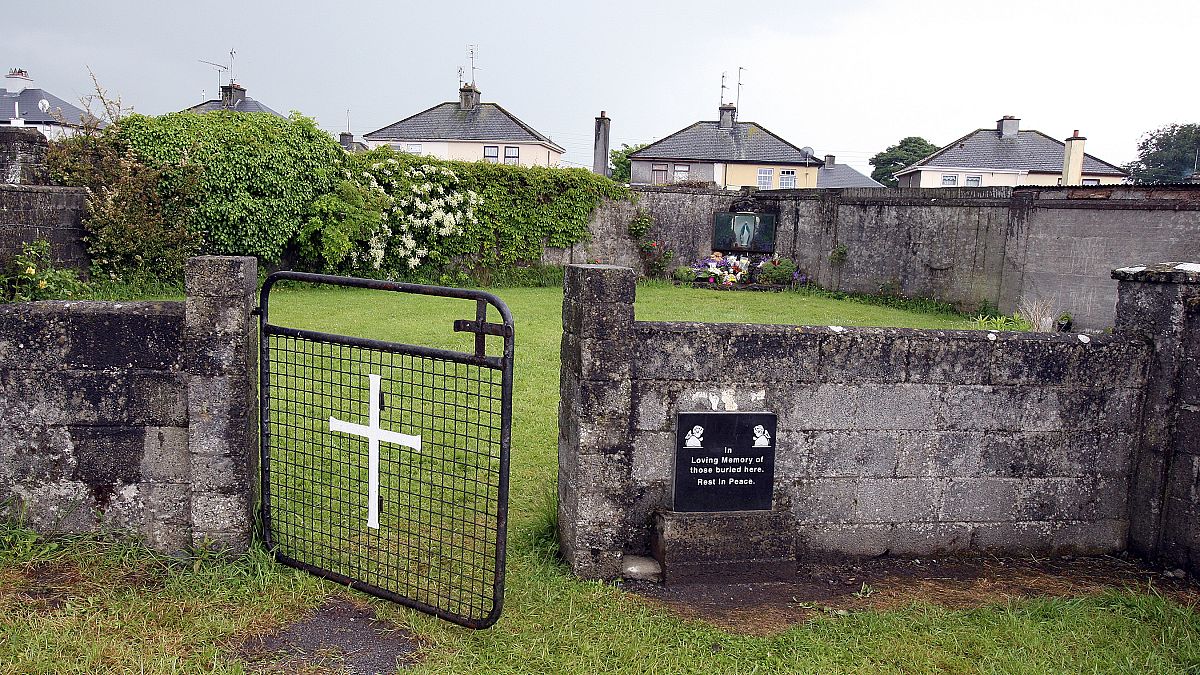Ιρλανδία: Χιλιάδες νεκρά παιδιά σε οικοτροφεία της εκκλησίας από το 1922 μέχρι το 1998