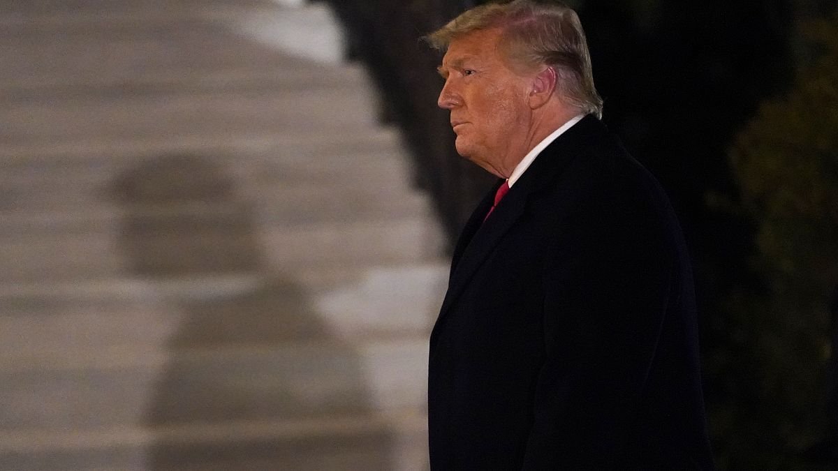 Több republikánus is támogatja az impeachmentet, Trump szerint ő semmi rosszat nem csinált