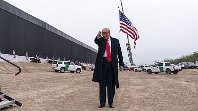 Donald Trump am Dienstag bei einem Besuch der Grenzmauer zu Mexiko in Alamo, Texas