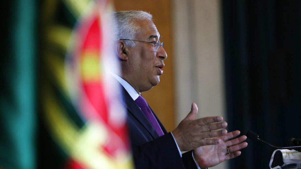 Portugals Ministerpräsident Antonio Costa kündigt harten Lockdow an
