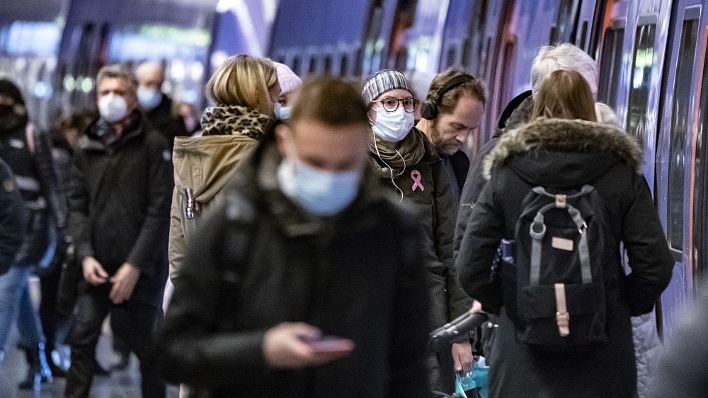 The third wave of the pandemic settles in Europe