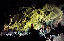 Endonezya'da bir mağara (arşiv)