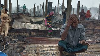  fire raced through a sprawling Rohingya refugee camp in southern Bangladesh on Thursday, destroying hundreds of homes, officials said. 