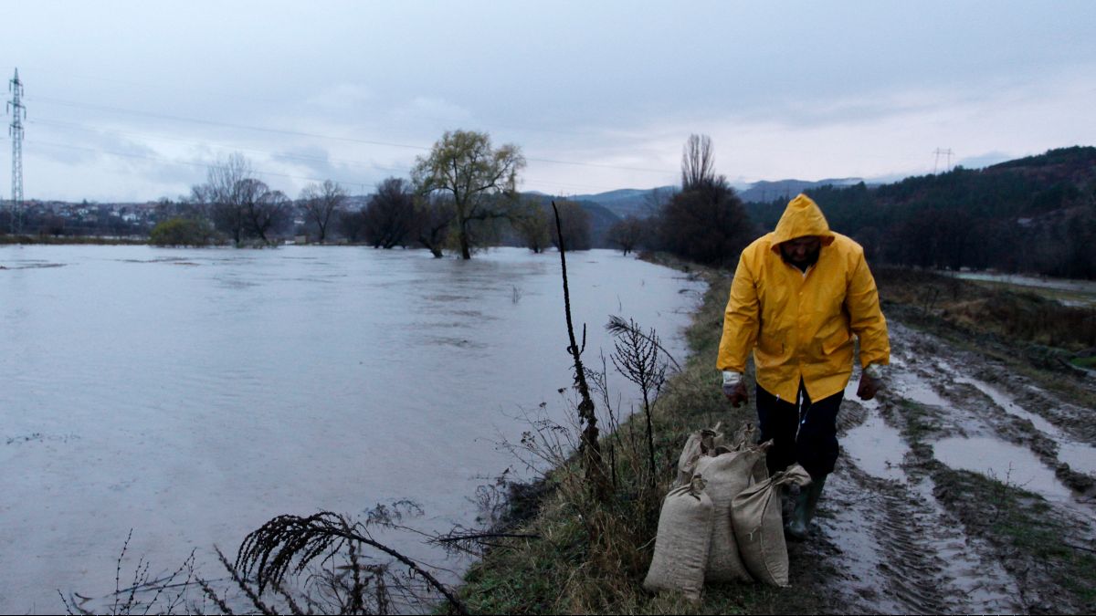 Rio Iskar foi muito afetado pelas fortes chuvas da última semana na Bulgária