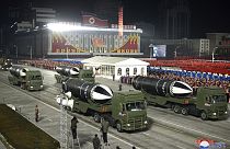 Kuzey Kore denizaltılardan fırlatılabilen nükleer füzelerini tanıttı