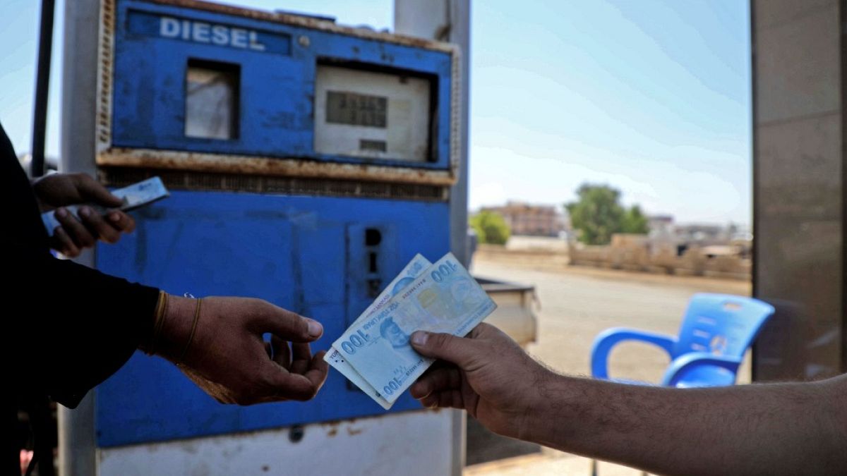 Suriye'nin kuzeyinde ödemeler TL ile (ARŞİV)