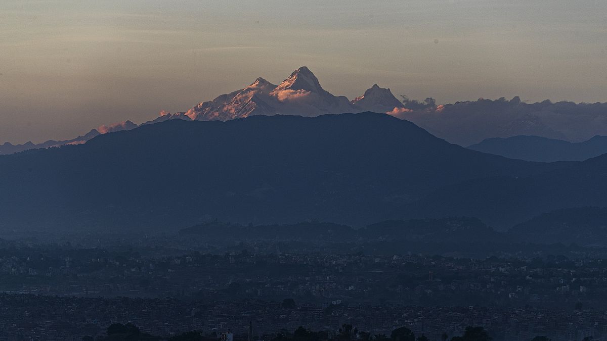 لأول مرة فريق نيبالي ينجح في تسلق قمة كي 2 أثناء فصل الشتاء Euronews