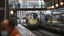Eurostar szerelvények egy vonatállomáson - képünk illusztráció.