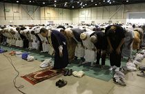 نماز جماعت در روز عید فطر در پاریس