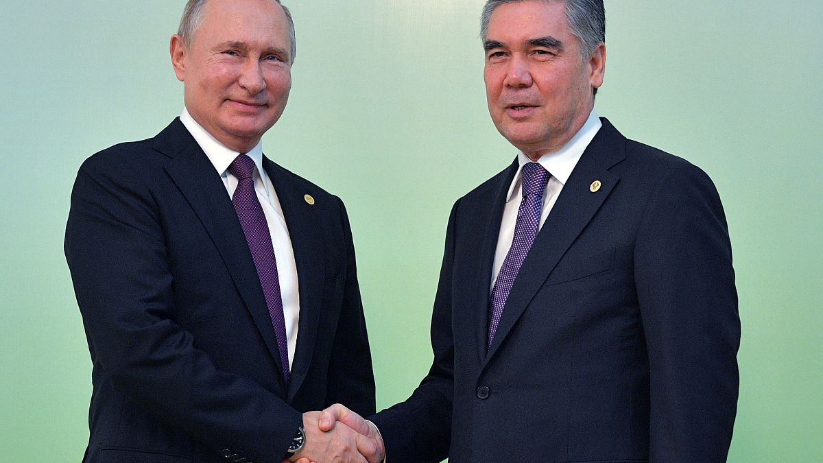Президенты РФ и Туркменистана Владимир Путин и Гурбангулы Бердымухамедов