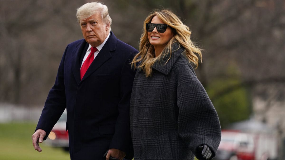 Melania und Donald Trump bei ihrer Rückkehr nach Washington aus Mar-a-Lago Ende Dezember