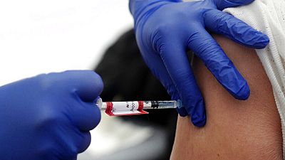 ΕΕ - COVID-19: Τα πιστοποιητικά εμβολιασμού και οι γενετικές αναλύσεις στα τεστ