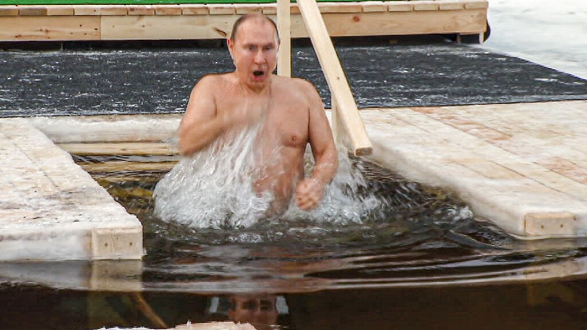 Vlagyimir Putyin a hideg vízben