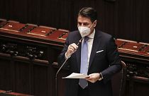 Governo italiano sobrevive a voto de confiança no Senado